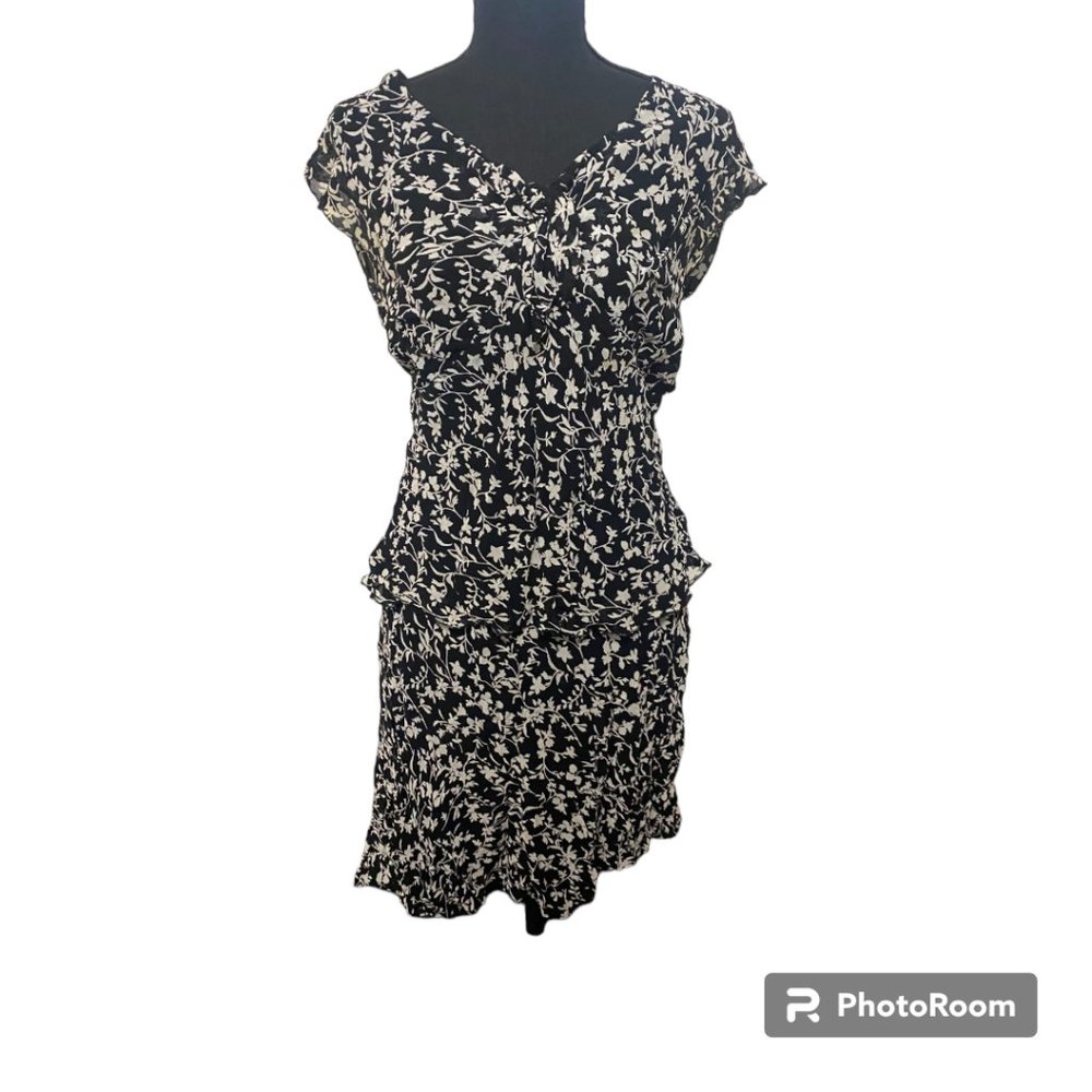 Style & Co. Y2K Petite Ladies 2 piece flowy printed skirt and blouse set size 4P